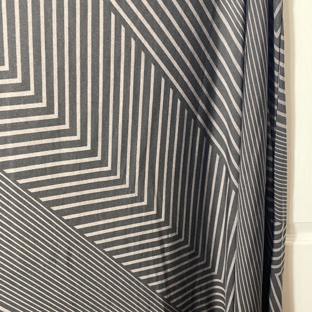 Robert Louis Women’s Maxi Skirt Plus Size 2X Striped Black and Gray Long - Picture 6 of 8